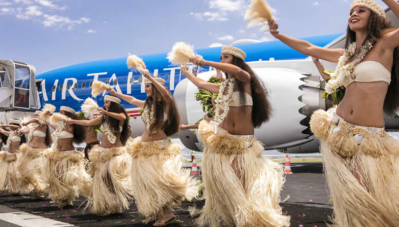 Air Tahiti Nui female dancers